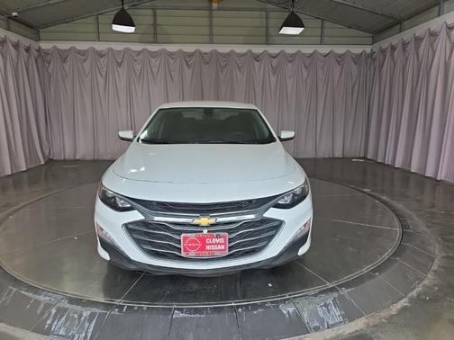 Summit White 2022 Chevrolet Malibu LT