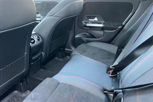 2025 Mercedes-Benz GLA 250 Base 4MATIC