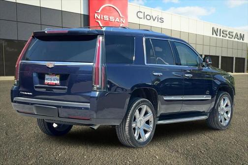 2018 Cadillac Escalade Luxury