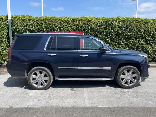 2018 Cadillac Escalade Luxury