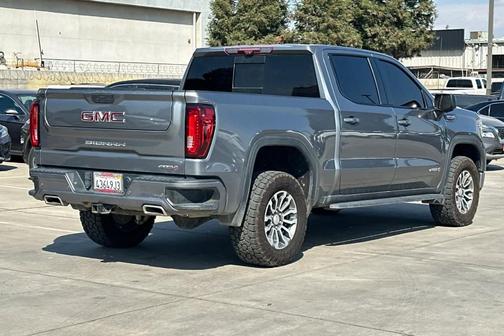 2022 GMC Sierra 1500 Limited AT4