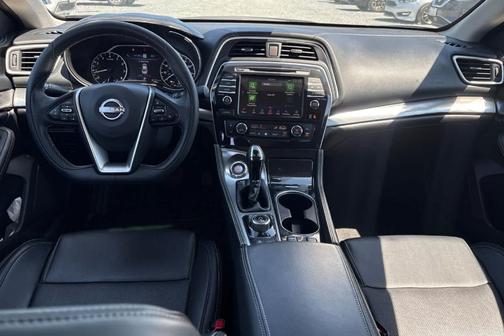 Black 2023 Nissan Maxima SV