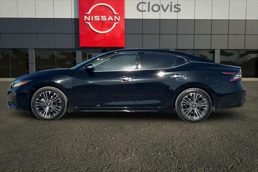 Black 2023 Nissan Maxima SV