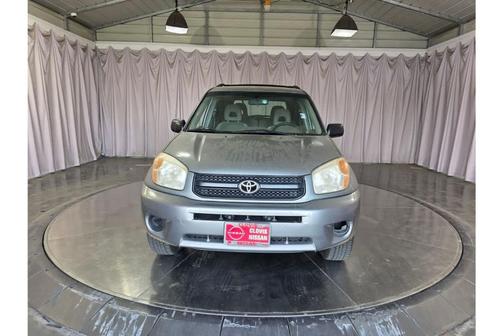 Everglade Metallic 2004 Toyota RAV4 Base