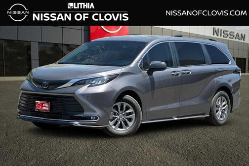 2023 Toyota Sienna XLE