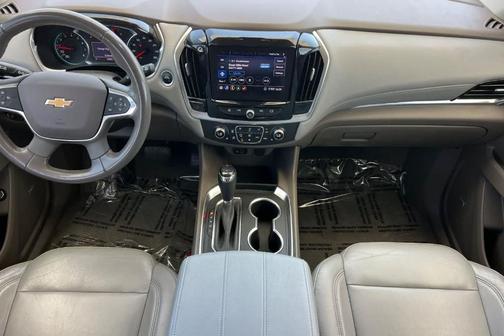 Summit White 2020 Chevrolet Traverse LT Leather