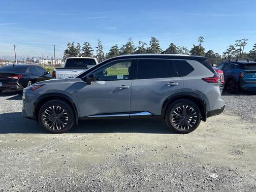 2025 Nissan Rogue Platinum