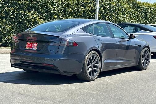 2021 Tesla Model S Plaid