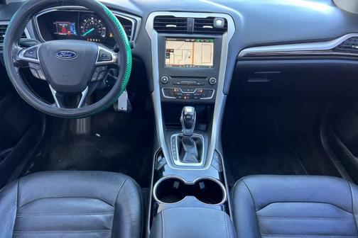 2016 Ford Fusion Hybrid SE