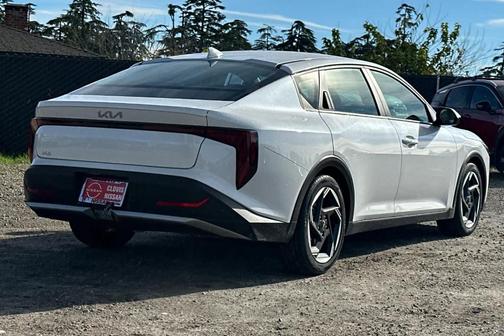 2025 Kia K4 EX