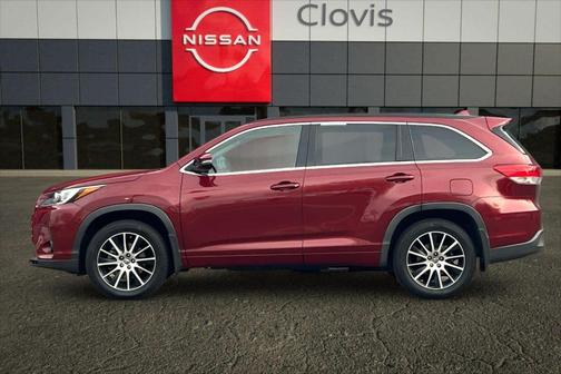 2017 Toyota Highlander SE