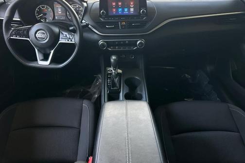 2022 Nissan Altima 2.5 S