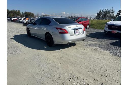 2011 Nissan Maxima SV