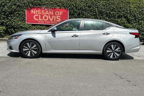 2021 Nissan Altima 2.5 SV
