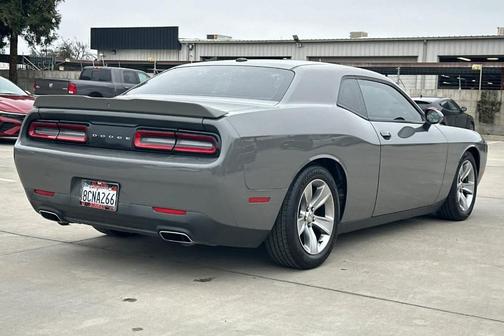 2018 Dodge Challenger SXT