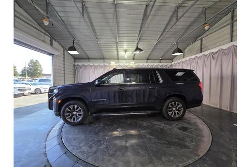 2022 Chevrolet Suburban LT