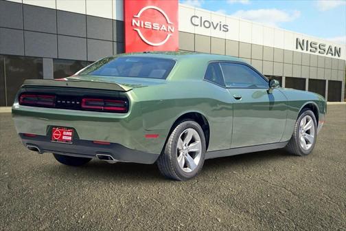 2022 Dodge Challenger SXT