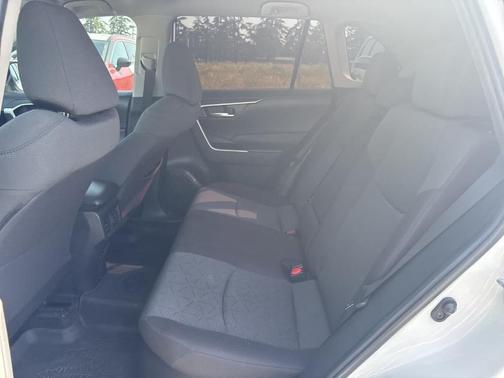 2023 Toyota RAV4 Hybrid Woodland Edition