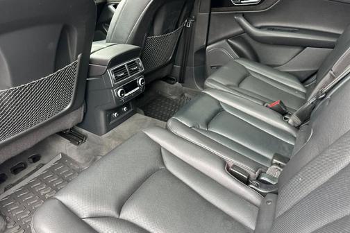 2019 Audi Q7 55 Prestige