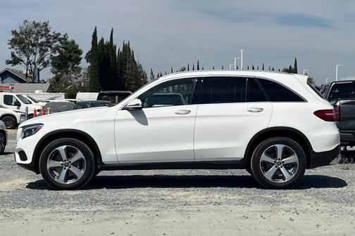 Polar White 2019 Mercedes-Benz GLC 300 Base