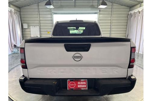 2022 Nissan Frontier S