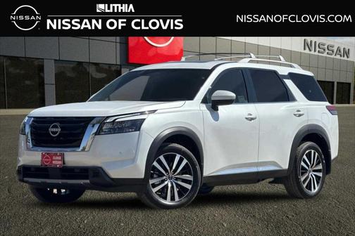 2025 Nissan Pathfinder Platinum