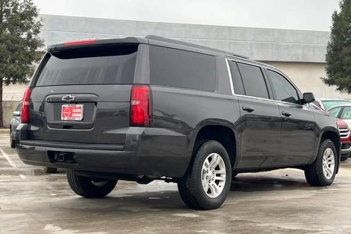 2017 Chevrolet Suburban LT