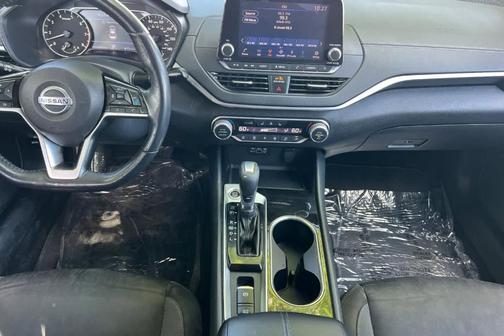 Black 2020 Nissan Altima 2.5 SV