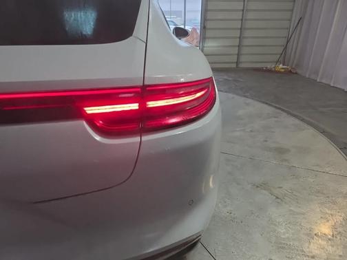 2017 Porsche Panamera Turbo