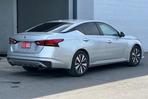 2020 Nissan Altima 2.5 SV