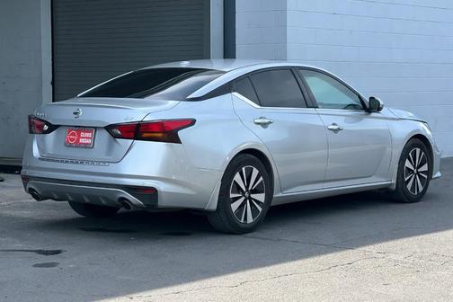 2020 Nissan Altima 2.5 SV