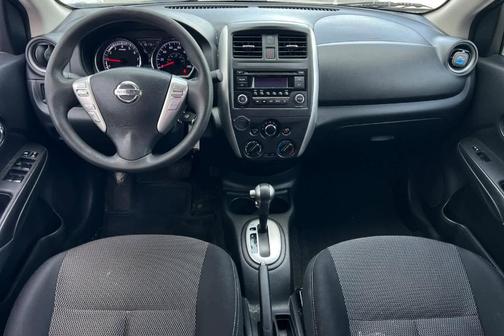 2015 Nissan Versa 1.6 SV