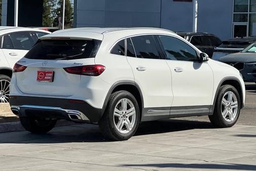 2021 Mercedes-Benz GLA 250 Base 4MATIC