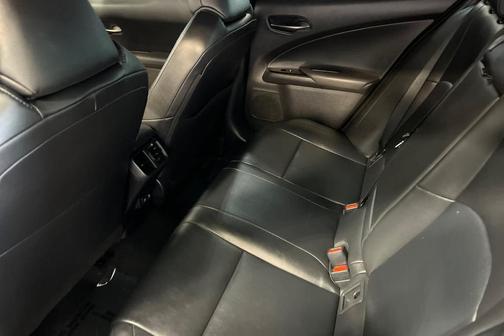 2020 Lexus UX 200 Base
