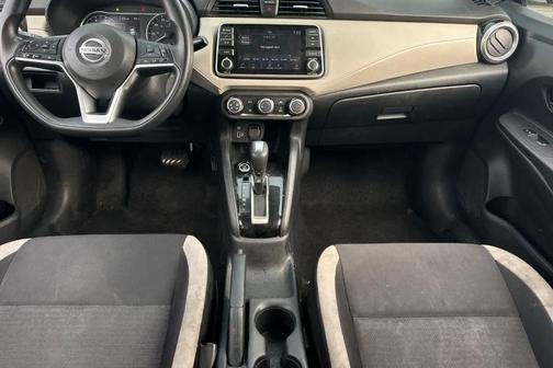 2021 Nissan Versa 1.6 SV