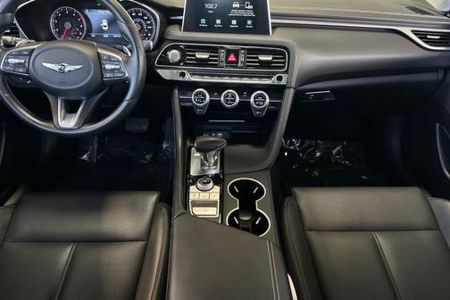 2021 Genesis G70 2.0T