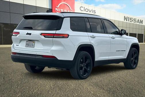 2023 Jeep Grand Cherokee L Laredo