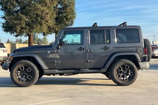 2017 Jeep Wrangler Unlimited Sahara