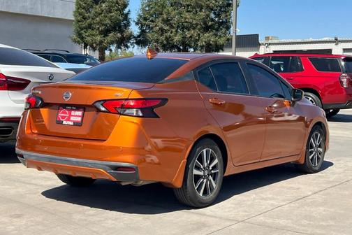 Monarch Orange 2021 Nissan Versa 1.6 SV