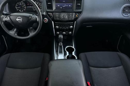 2020 Nissan Pathfinder S