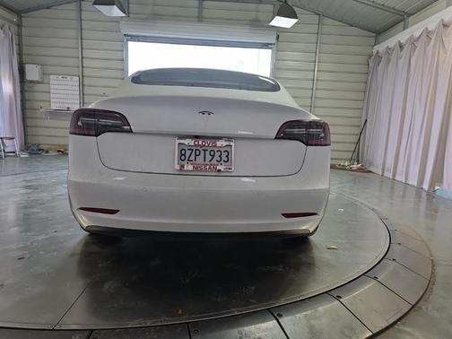 2022 Tesla Model 3 Base