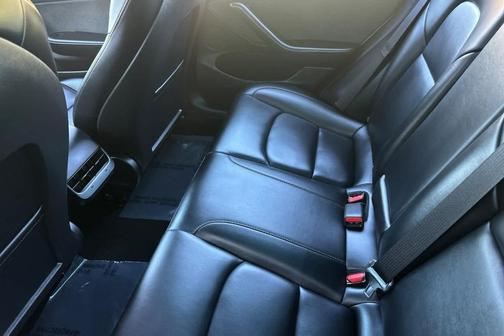 2022 Tesla Model 3 Base