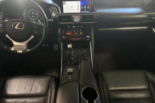 2018 Lexus IS 300 Base