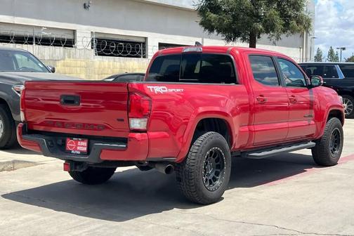 Barcelona Red Metallic 2017 Toyota Tacoma TRD Sport