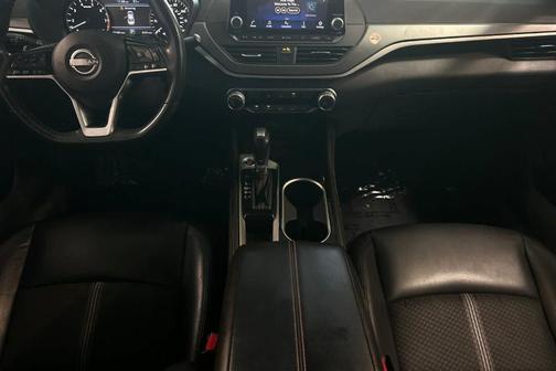 Glacier White 2023 Nissan Altima 2.5 SR