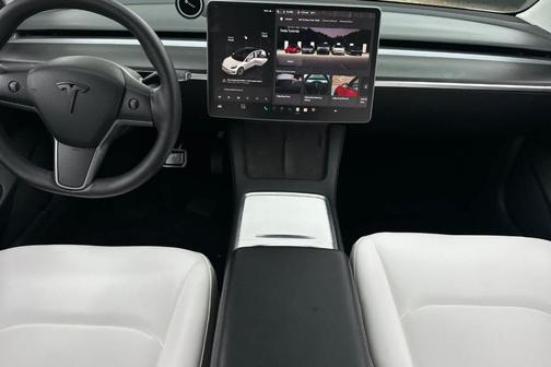 2022 Tesla Model 3 Base