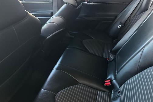 2021 Toyota Camry SE Nightshade