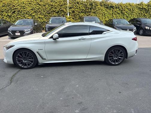 2017 INFINITI Q60 3.0t Red Sport 400