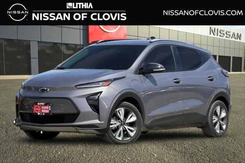 Gray Ghost Metallic 2022 Chevrolet Bolt EUV LT