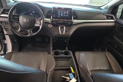 Platinum White Pearl 2020 Honda Odyssey EX-L w/Navigation/RES